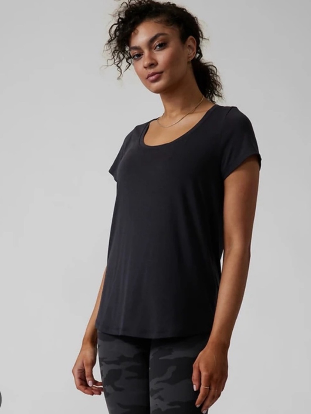 ATHLETA Stratus II Tee in Black